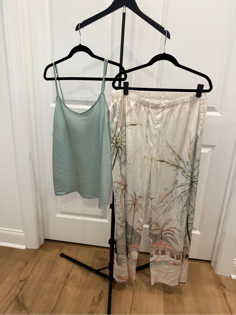 Soma Satin Mint Cami & Printed Lounge Pant Set